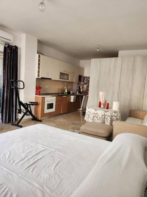 Beautiful Apartament In 1 Apartment *